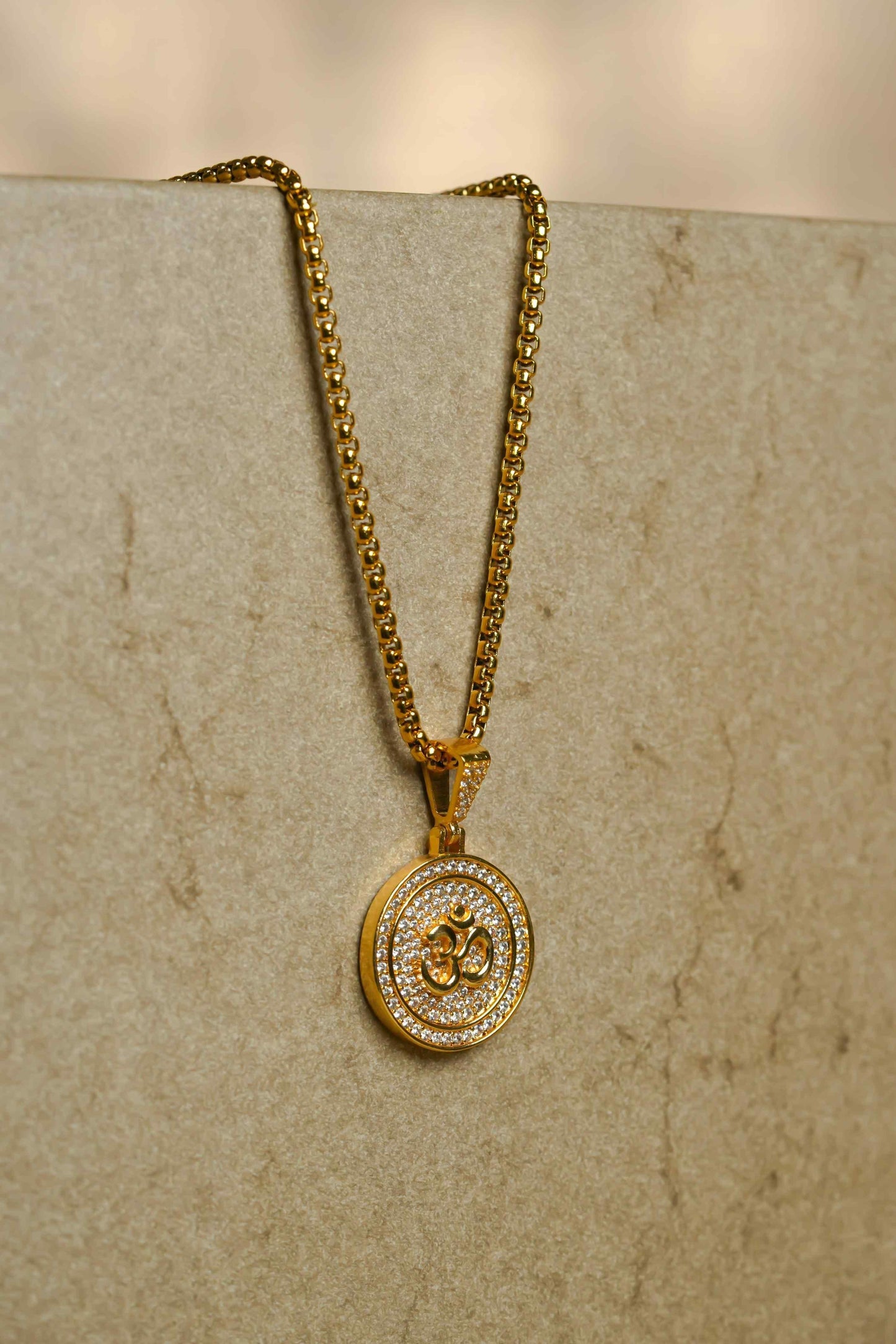 OM - The Sound Of the Universe Pendant